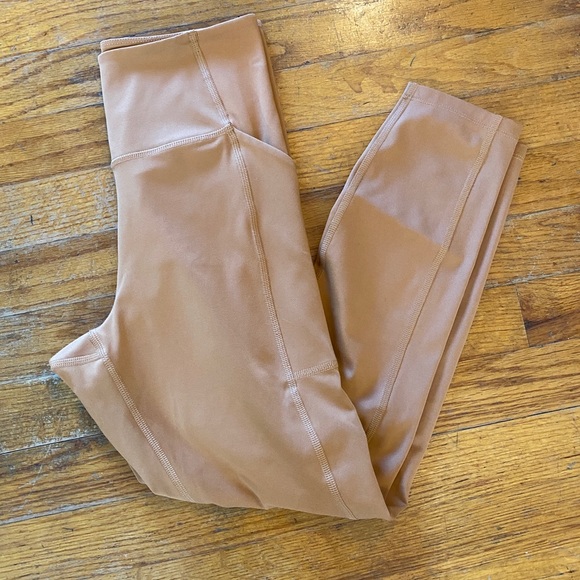 Girlfriend Collective Compressive Leggings w. Pockets - Picture 4 of 5